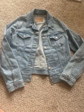 Levi's Light Wash Blue Denim Jacket